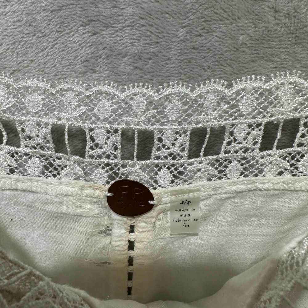 Free People Ivory Verona Square-Neck Crochet Lace Raw-Hem Mini Dress Sz S/P - Picture 3 of 10